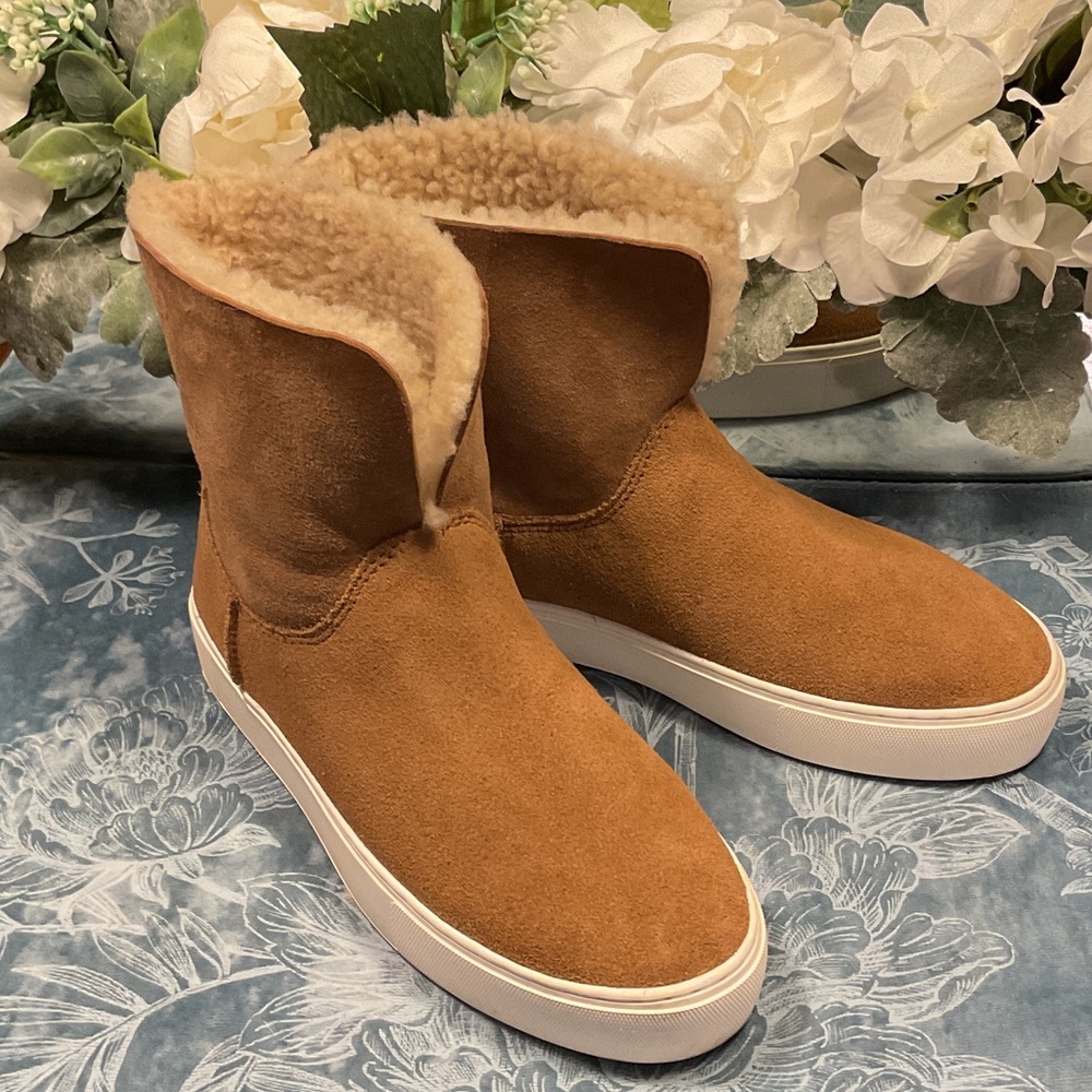UGG Chestnut Suede Boots with Shearling Cuff
